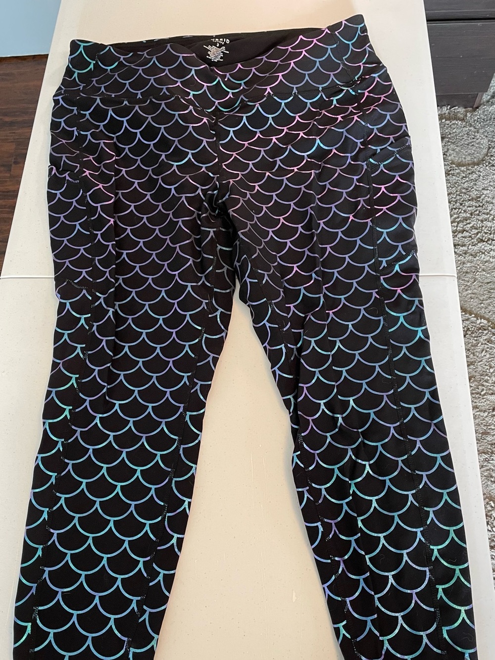 Torrid Metallic Mermaid Scale Pattern Leggings